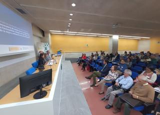 Foto de la sesión informativa sobre becas en la UNED - Cartagena 