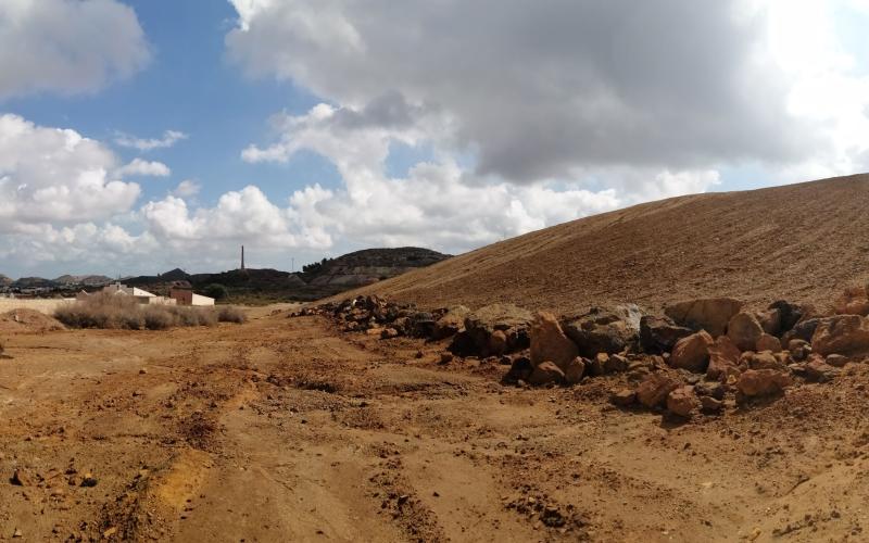 Imagen de un talud en el emplazamiento minero de Brunita